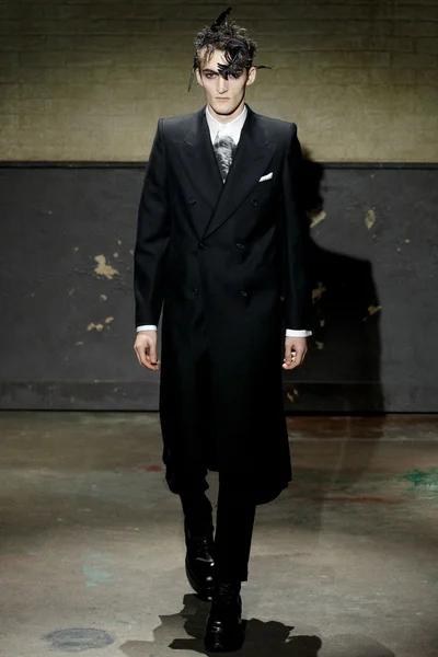 Look 1